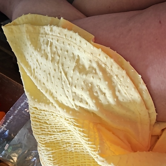 Avon studio yellow top - Picture 5 of 5